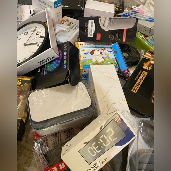 20 pieces Mystery Box New Over Stock Shelf Pull Reseller amazon gen merchandise - Picture 5 of 11